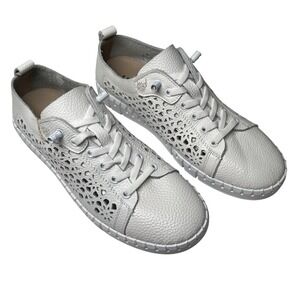 New‎ Yokono White Leather Laser Cut Out Shoes Sz 40 US 9 Comfy Casual Sneakers